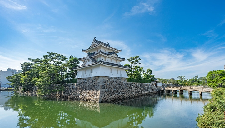 東京発高松パック旅行の格安プラン(国内航空券+ホテル)【エアトリプラス】